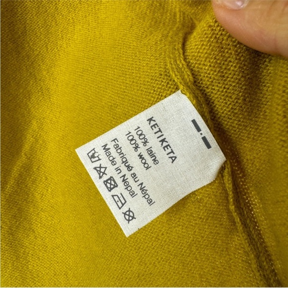 Ketiketa 100% wool little girls in Mustard Yellow Cardigan Sweater NEW - Picture 5 of 6